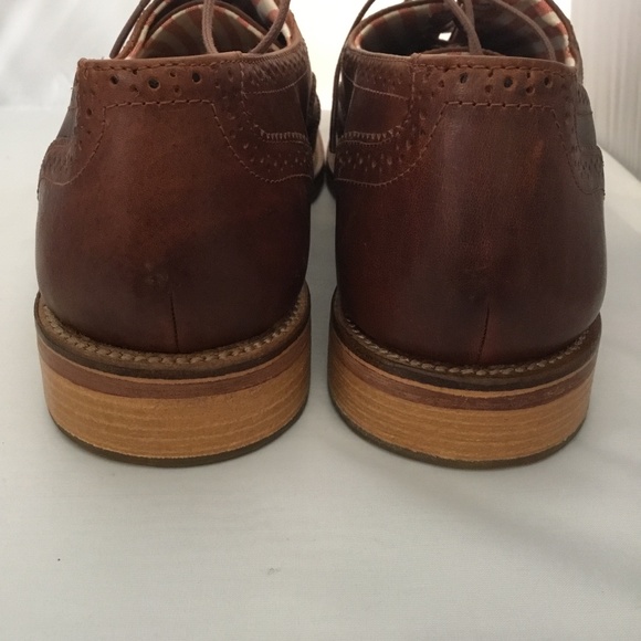 DRESS-UP SHOES FOR MEN. - Picture 3 of 9